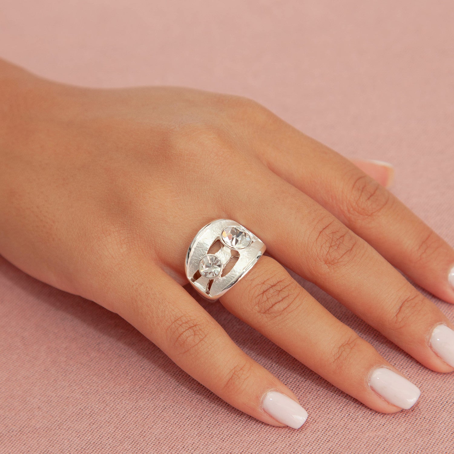 Matte Rows w/ CZ Accented Stretch Ring | Silver